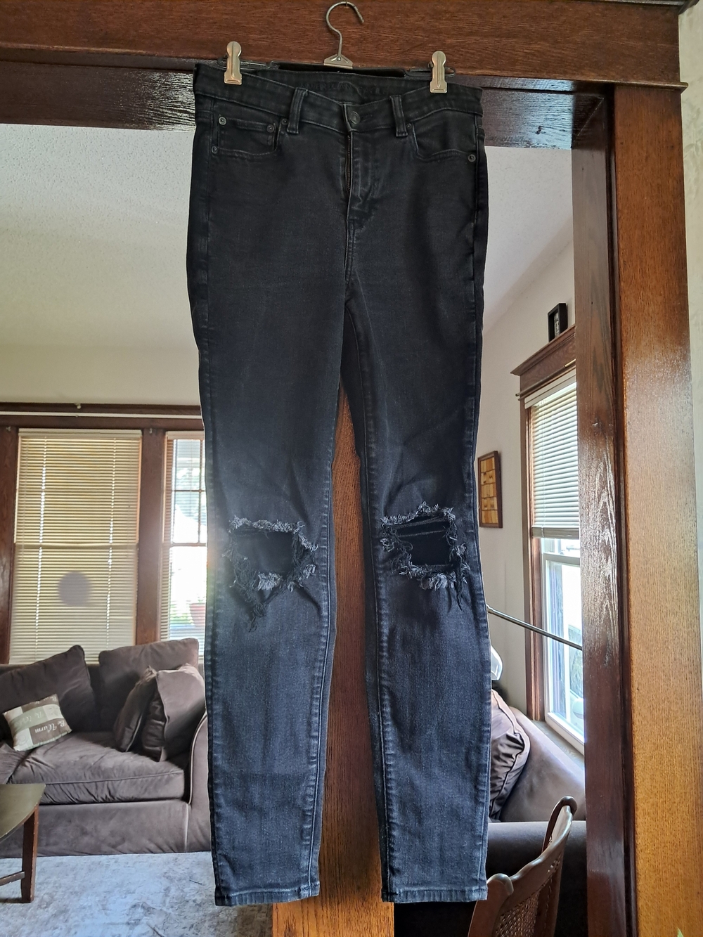 American Eagle Outfitters Black Distressed Skinny Jeans